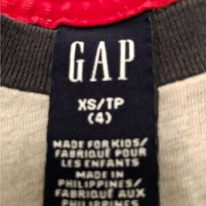 GAP Boys logo ringer tee shirt, Gray, Size 4, EUC!!!